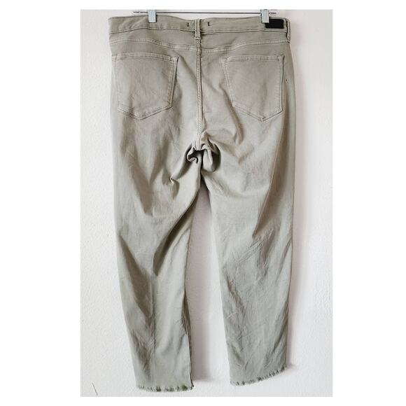 Dear John Joyrich Comfort Skinny Raw Cutout Hem Jeans Cactus Green Size 32 - Picture 3 of 12